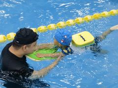 -宝德龙游泳健身