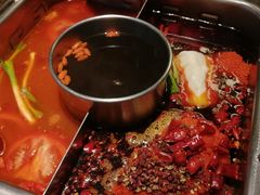 潮货鸳鸯锅|现炒锅底-雾都渣渣火锅(南城智汇城店)