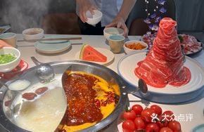 Spicy Beef and Shrimp Hot Pot with Beef Tallow