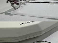 -三目眼镜·蔡司视觉合作店(青浦宝龙店)