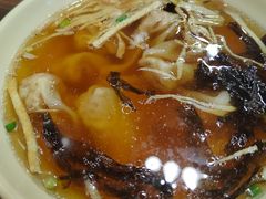 招牌鲜肉馄饨-都谷包子(天一广场店)