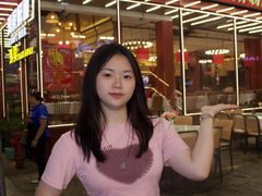 -刘姐啤酒鱼民族演艺餐厅(西街总店)
