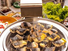 -围炉肉舍•炭烤活鳗•丹东海鲜烤肉(步行街店)