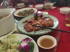 招牌吊烧鸡-春满人间酒楼(园岭中路店)