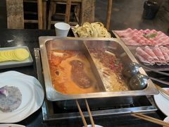 -百年川椒重庆老火锅(光谷店)