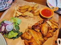 -JINNS锦时 steak&pizza(浸信会礼拜堂旧址店)