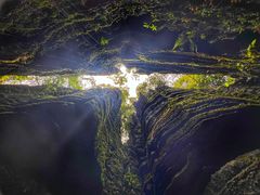 -梭布垭石林景区