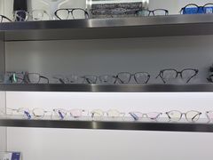 -视野联行眼镜·蔡司·尼康战略合作店(城西银泰店)