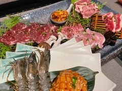 -山川小町·极番烧肉(新地假日广场店)