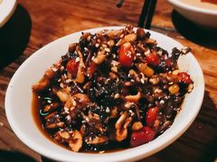 -老牌坊云南鱼豆花火锅(嵩山店)