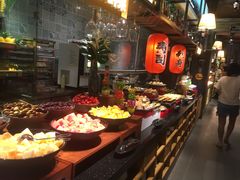 自助取餐区-领鲜活海鲜榴莲自助火锅(东门店)