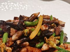 黑鸡枞菌牛肉炒瓜苗-蘭心·臻品(瑞虹太阳宫店)