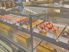 -85度C(生甜甜圈研究工坊·上海平凉店)