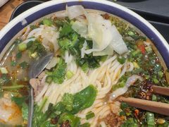 -云阿蛮云南生烫牛肉米线(奉贤路店)