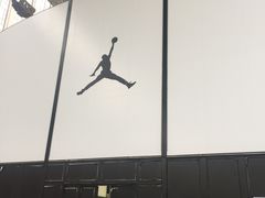 -Air Jordan(世贸天阶店)