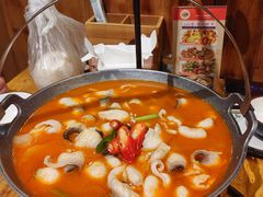 -老滇山寨•云南特色菜•地方菜•民族风情歌舞表演(金碧店)