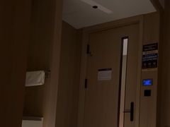 -涨巢·潮玩水疗局