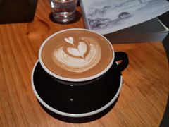 -三勾JJJ Burger&Coffee(梅溪湖店)