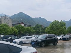 -安吉龙王山峡谷漂流