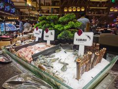 -钱小奴海鲜自助黑金店(杭州滨江龙湖店)