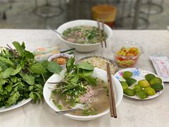 生牛肉pho-Pho Hoa Pasteur