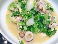 笔管鱼小白菜-开海·红岛海鲜虾水饺(石老人店)