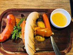 -绿茵阁(体育西分店)