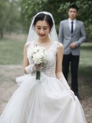 -易摄影婚纱摄影工作室