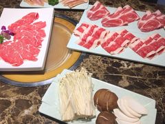 双层肥牛-猪啊牛呀羊啊铜盘烤肉(正大广场店)