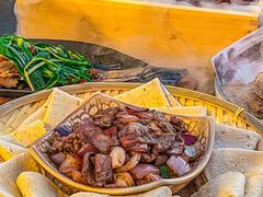 -聚汇三少·龙虾·中餐厅(莫邪路新天地店)