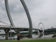 -南京眼步行桥