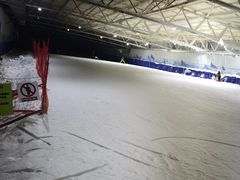 -乔波室内滑雪场