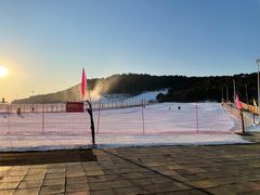 -十三陵雪世界滑雪场