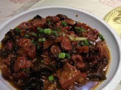 榛蘑头牛肉-名都饭店