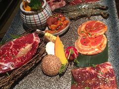 -山川小町·极番烧肉(新地假日广场店)