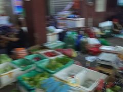 -三亚新鸿港水果一级批发市场