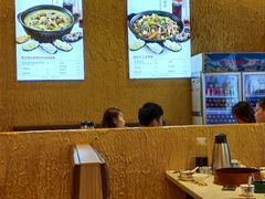 大堂-蜀八婆鲍鱼鸡煲虾(宝安坪洲店)