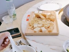 -陈大锅·岳阳鱼馆·地道岳阳菜(美食街店)