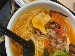 -蒙自源米线大王(东站店)