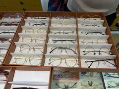 -广州宝岛眼镜武汉和光眼镜市场西区店