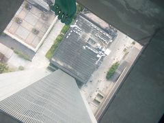悬空泳池-上海浦东康桥绿地假日酒店