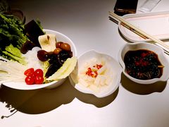 蔬菜小拼盘-鱼酷活鱼烤鱼(恒隆广场店)