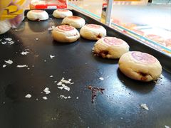 鲜肉月饼-味多美(民星路店)