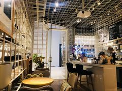 大堂-觅见咖啡馆(艺展中心店)