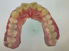 -岳辰齿科(浦东长泰店)