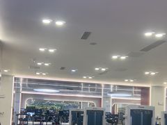 -英派斯健身旗舰店(海信国际中心馆)