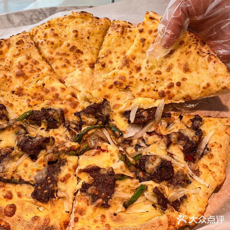 ：地盘薄比萨 ：正弘汇6楼 - 榴莲披萨