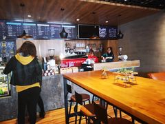 -ZING COFFEE 镜咖啡