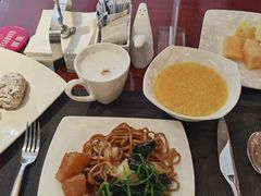 -三亚湾海居铂尔曼度假酒店