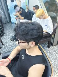-藤野造型专业烫染接发